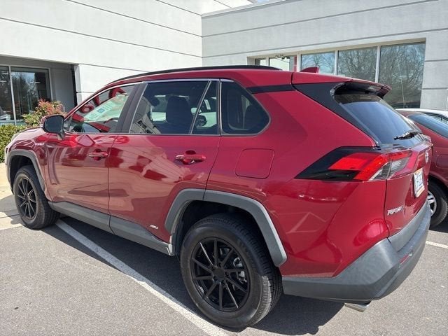 2021 Toyota RAV4 Hybrid XLE