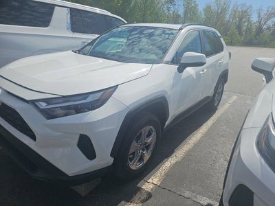 2022 Toyota RAV4 Hybrid XLE