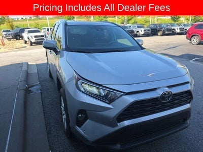 2020 Toyota RAV4 XLE
