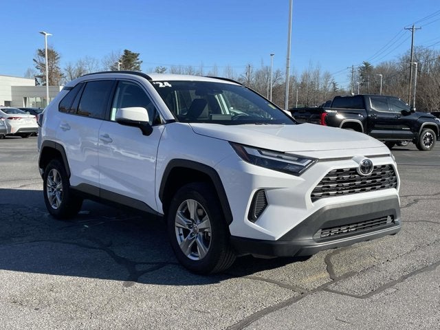 2024 Toyota RAV4 XLE