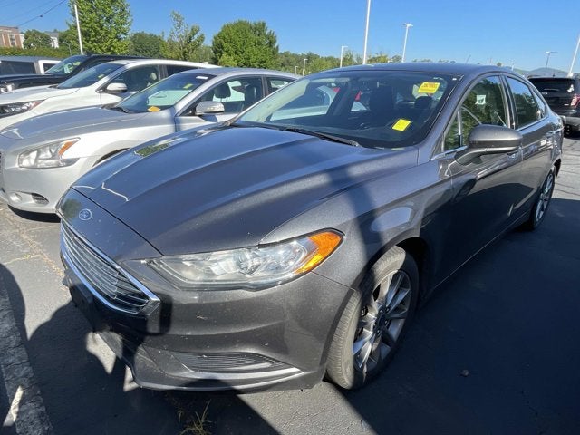 2017 Ford Fusion SE FWD's photo
