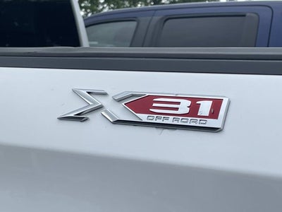 2024 GMC Sierra SLT