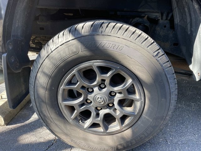 2018 Toyota Tacoma SR5