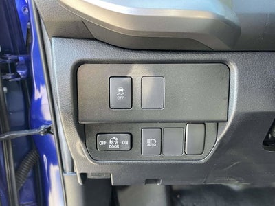 2022 Toyota TACOMA SR5 SR5
