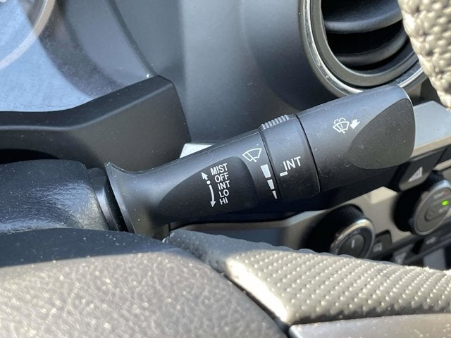 2022 Toyota TACOMA SR5 SR5
