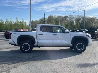 2024 Toyota TACOMA TRD OFFRD TRD Off-Road