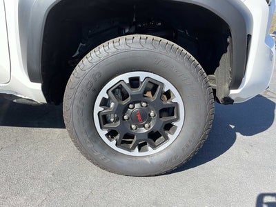 2025 Toyota Tacoma TRD Off-Road