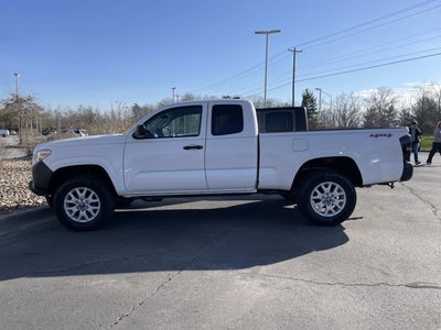 2022 Toyota Tacoma SR