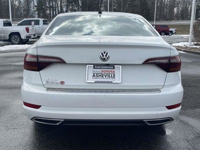 2019 Volkswagen Jetta R-Line