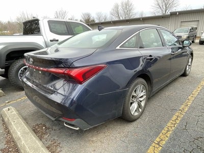 2022 Toyota Avalon XLE
