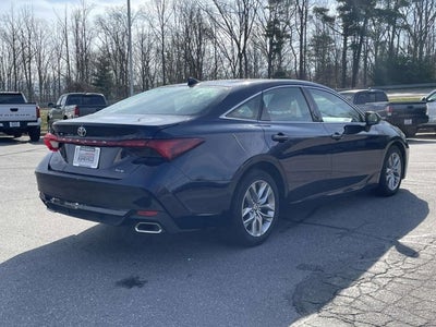 2022 Toyota Avalon XLE