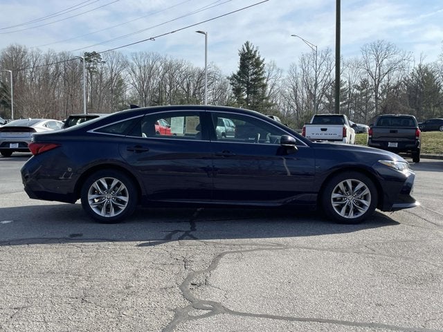 2022 Toyota Avalon XLE
