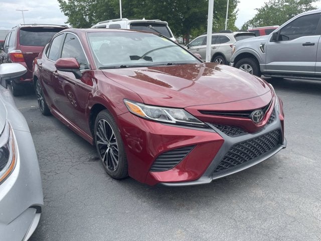 2018 Toyota CAMRY SE
