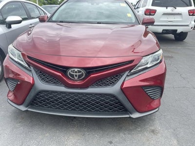 2018 Toyota CAMRY SE