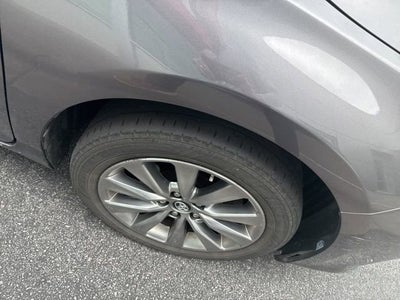 2017 Toyota Camry Hybrid XLE