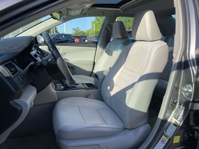 2017 Toyota CAMRY HYBRID XLE
