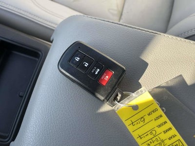 2017 Toyota CAMRY HYBRID XLE