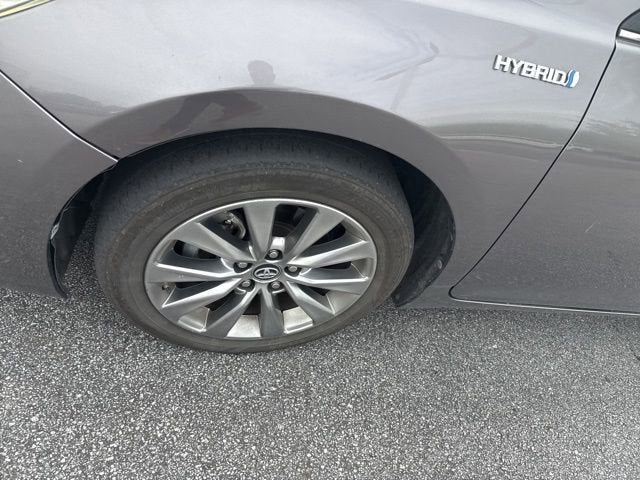 2017 Toyota Camry Hybrid XLE