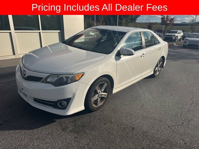 2014 Toyota CAMRY SE