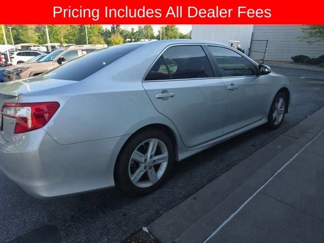 2014 Toyota CAMRY SE