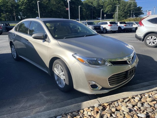 2013 Toyota AVALON XLE
