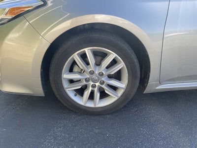 2013 Toyota AVALON XLE