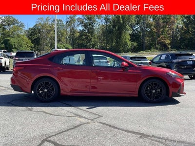 2025 Toyota Camry SE