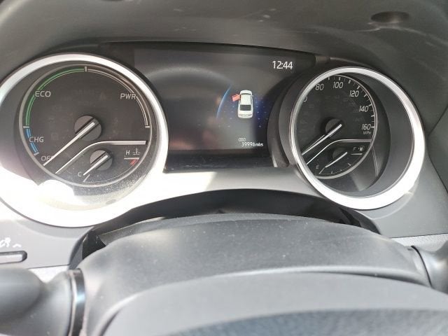 2022 Toyota Camry Hybrid XLE