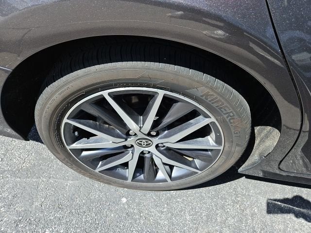 2022 Toyota Camry Hybrid XLE