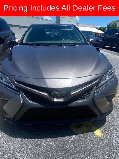 2020 Toyota Camry SE