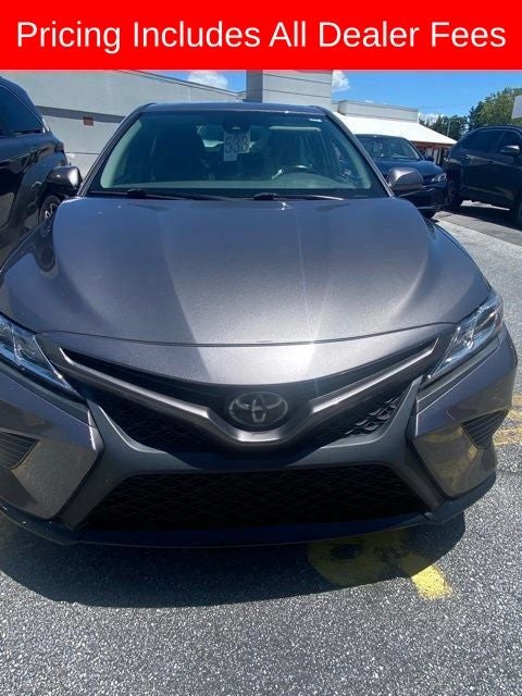 2020 Toyota Camry SE