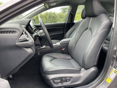 2024 Toyota CAMRY SE
