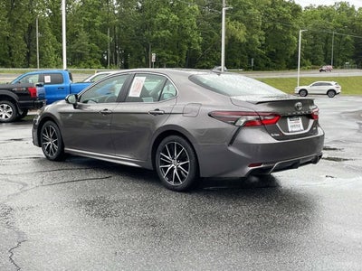 2024 Toyota CAMRY SE