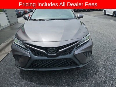 2020 Toyota Camry SE
