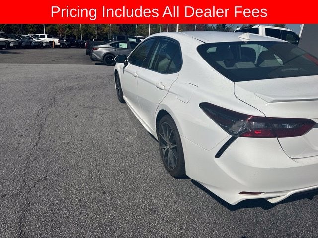 2022 Toyota Camry SE