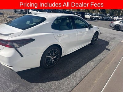 2022 Toyota Camry SE
