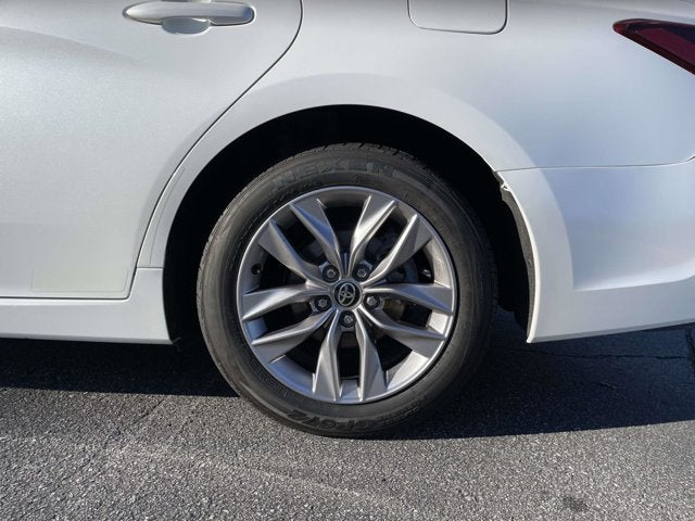 2021 Toyota Avalon XLE