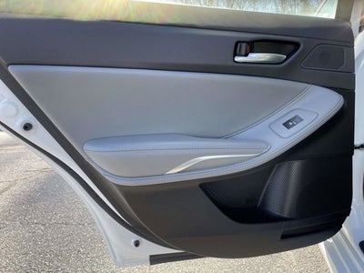 2021 Toyota Avalon XLE