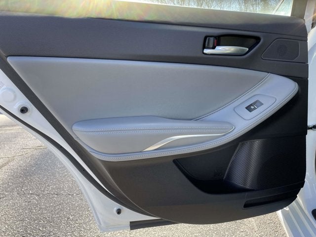 2021 Toyota Avalon XLE