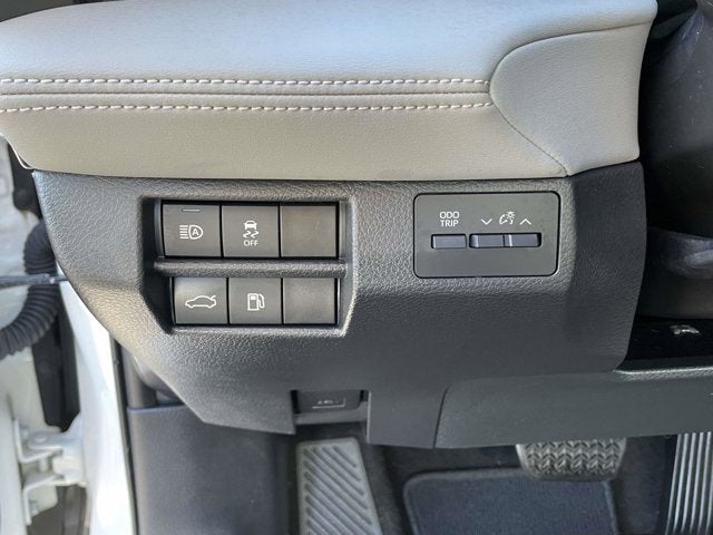 2021 Toyota Avalon XLE