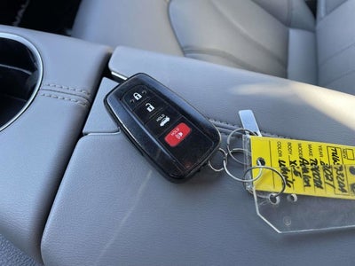 2021 Toyota Avalon XLE