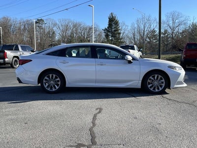 2021 Toyota Avalon XLE