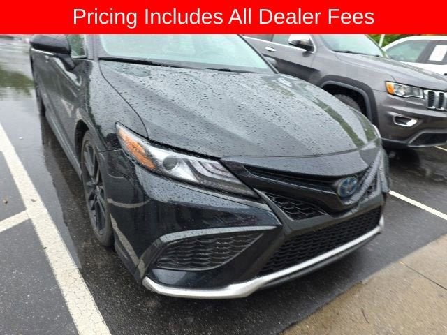 2022 Toyota Camry Hybrid XSE