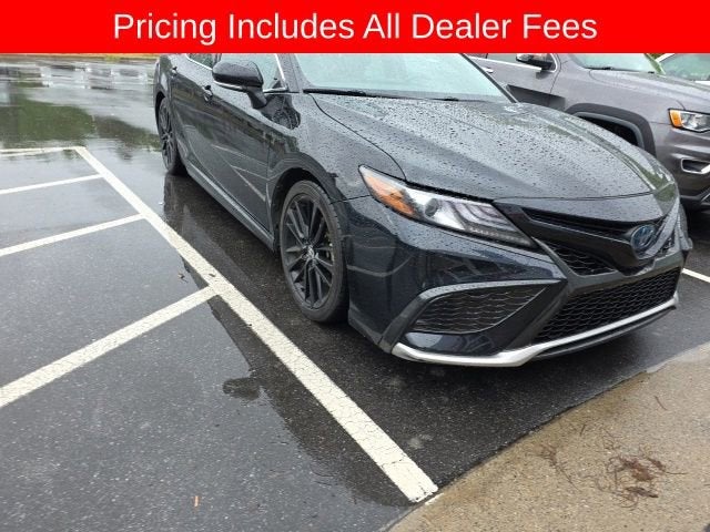 2022 Toyota Camry Hybrid XSE