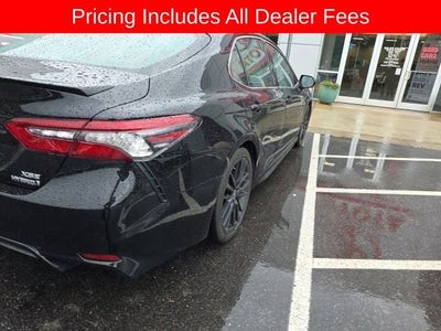 2022 Toyota Camry Hybrid XSE