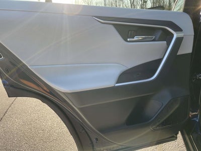 2021 Toyota RAV4 Hybrid XLE Premium