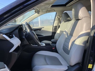 2021 Toyota RAV4 Hybrid XLE Premium