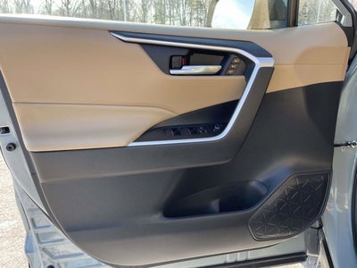 2023 Toyota RAV4 Hybrid XLE Premium