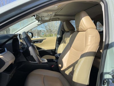 2023 Toyota RAV4 Hybrid XLE Premium