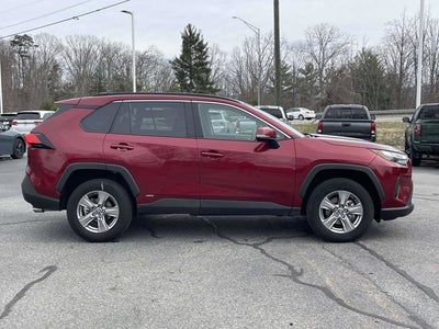 2025 Toyota RAV4 Hybrid XLE